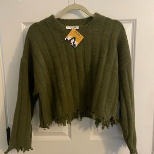 Boutique Green “Cut” Edge Sweater, M